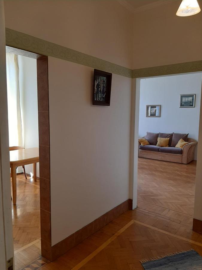 Apartment On Hretska 26/28 أوديسا المظهر الخارجي الصورة