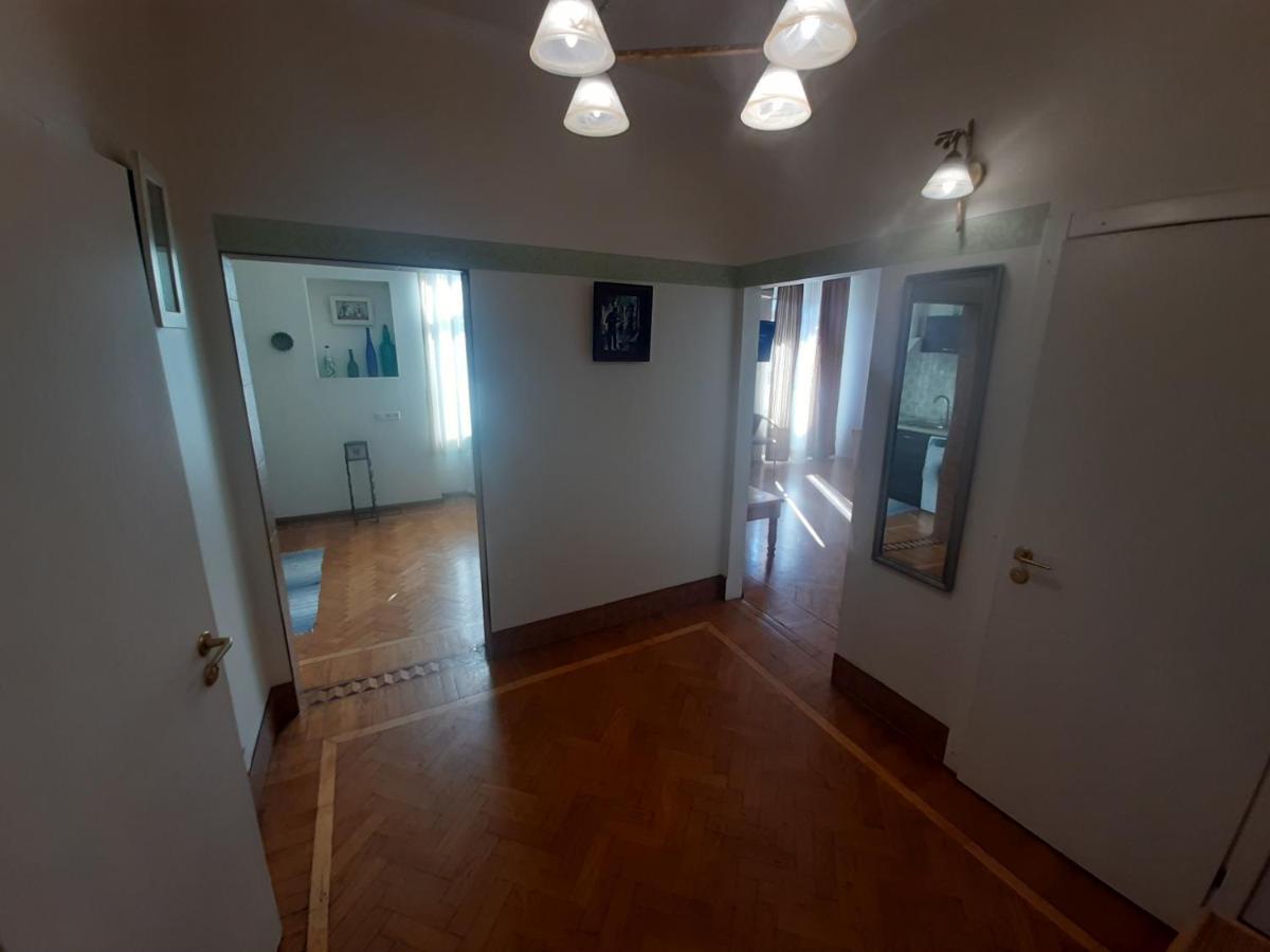 Apartment On Hretska 26/28 أوديسا المظهر الخارجي الصورة